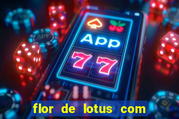 flor de lotus com lua tatuagem