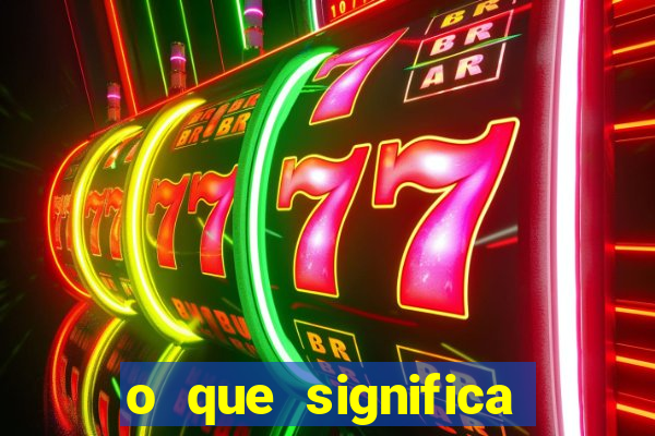 o que significa sonhar dobrando roupas