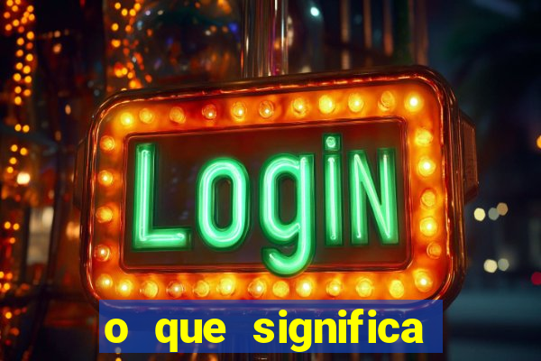 o que significa sonhar dobrando roupas