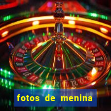 fotos de menina cacheada fake