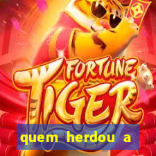 quem herdou a fortuna de selena quintanilla